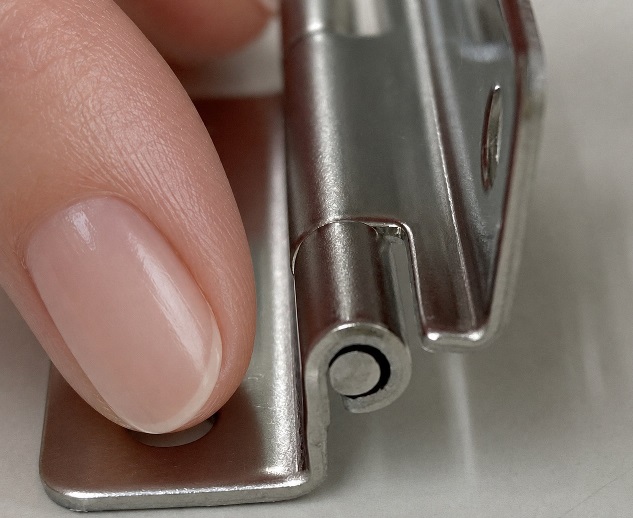 2pcs compact offset hinge, made of SUS304 stainless steel, load capacity: 4.5kg (10lbs), 35mm (1-3/8"), TH-25SUS. Robust offset hinge for thick doors, enclosure doors, maintenance hatches, and more, by TOCHIGIYA (Japan) - Image 3